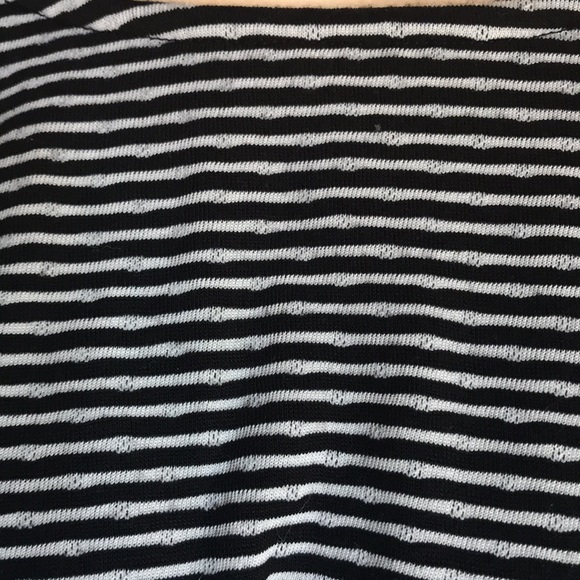 Striped knotted top - Picture 2 of 5